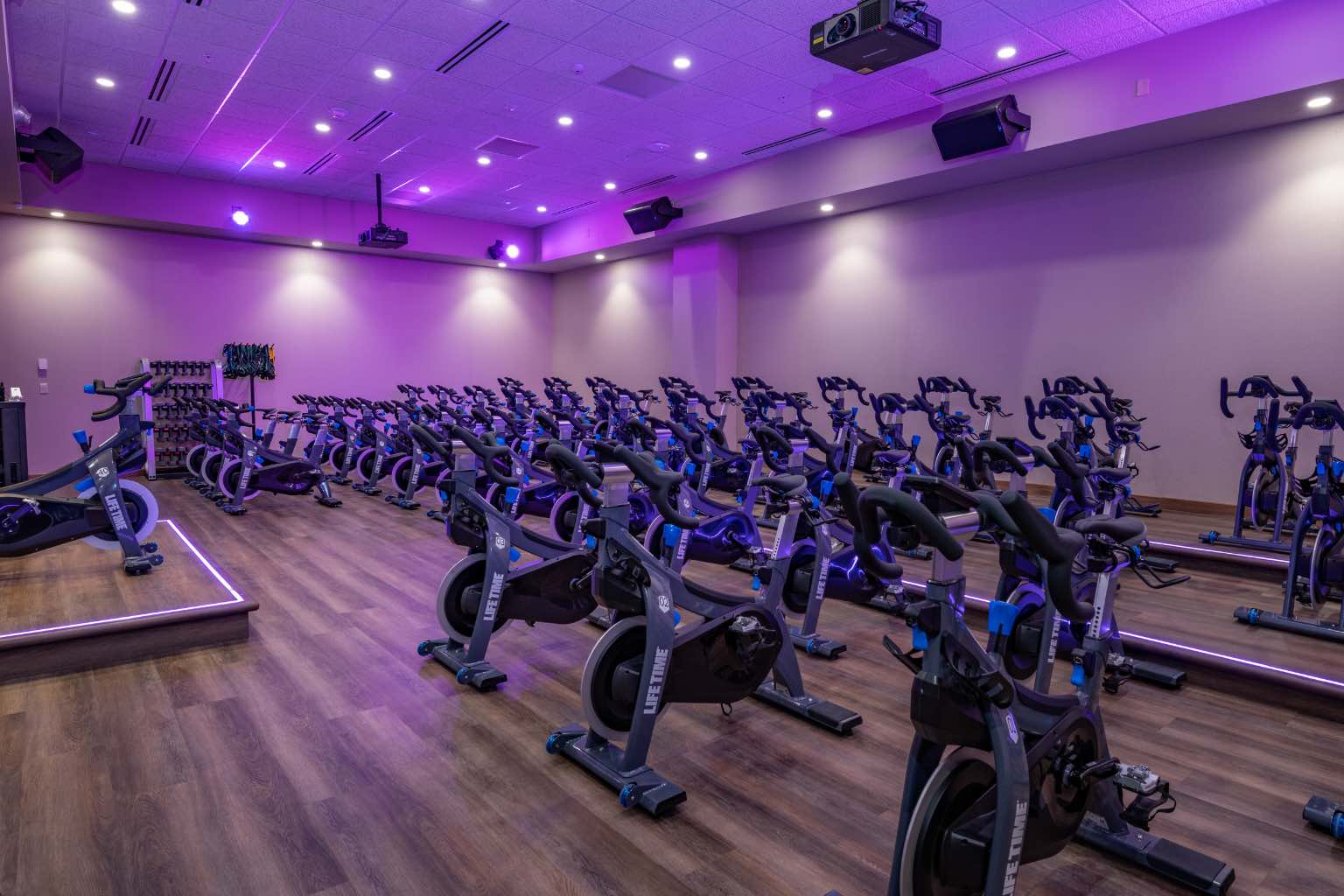 Luxury Health Club And Gym Life Time - Greenstreet