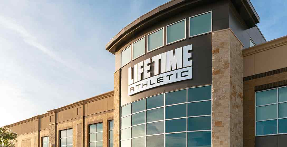 Luxury Gym, Resort-Style Pools and Spa | Life Time - Gainesville